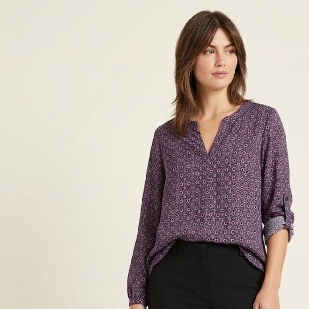 Van‎ Heusen Women's Medium Purple Print V-Neck Blouse Roll Tab Sleeve Hi-Low Hem